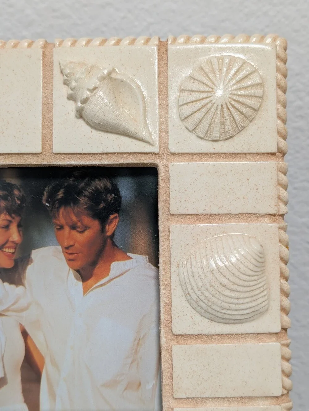 Malden 3D Seashell Ceramic Stoneware Picture Frame Fits 5x7 Cream Beach Ocean